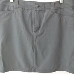 Eddie Bauer Skort, Button and Zip Skort, Size 10